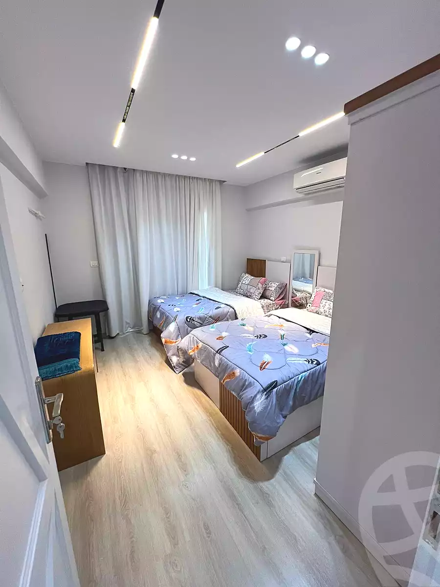 https://aqarmap.com.eg/en/listing/7017047-for-rent-cairo-new-cairo-lrhb-city-phase-7