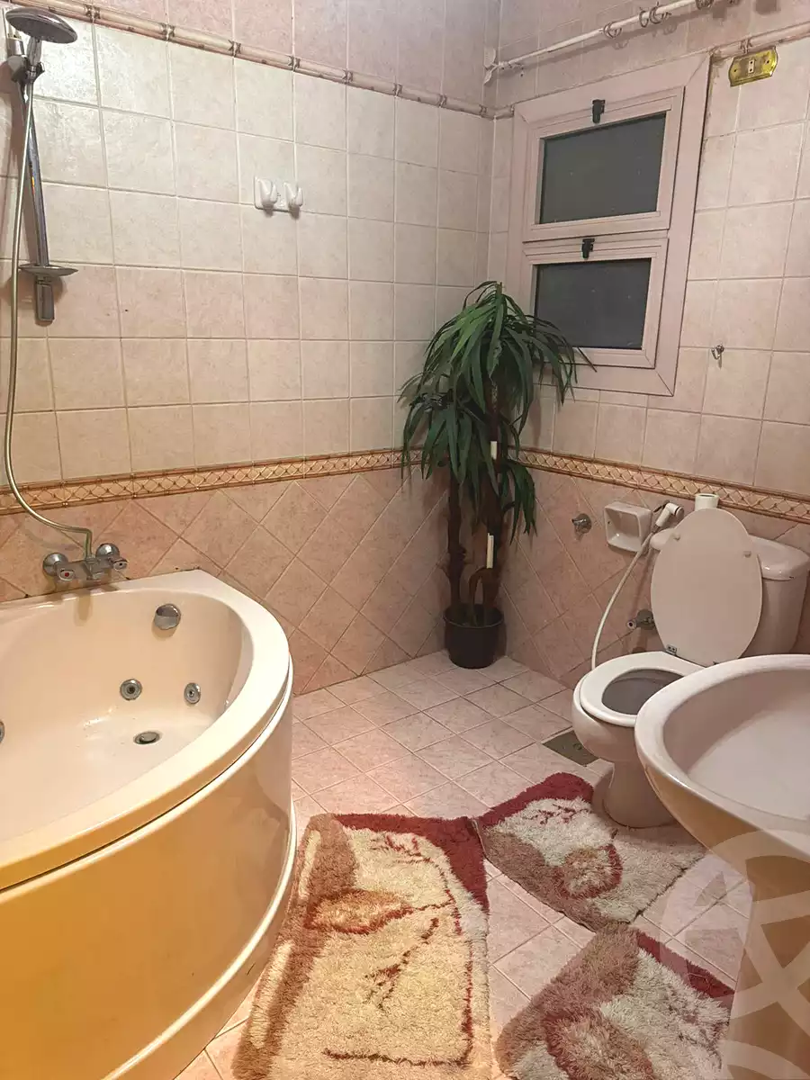 https://aqarmap.com.eg/ar/listing/7015179-for-sale-cairo-nasr-city-hay-el-sefarat-sifarat-st