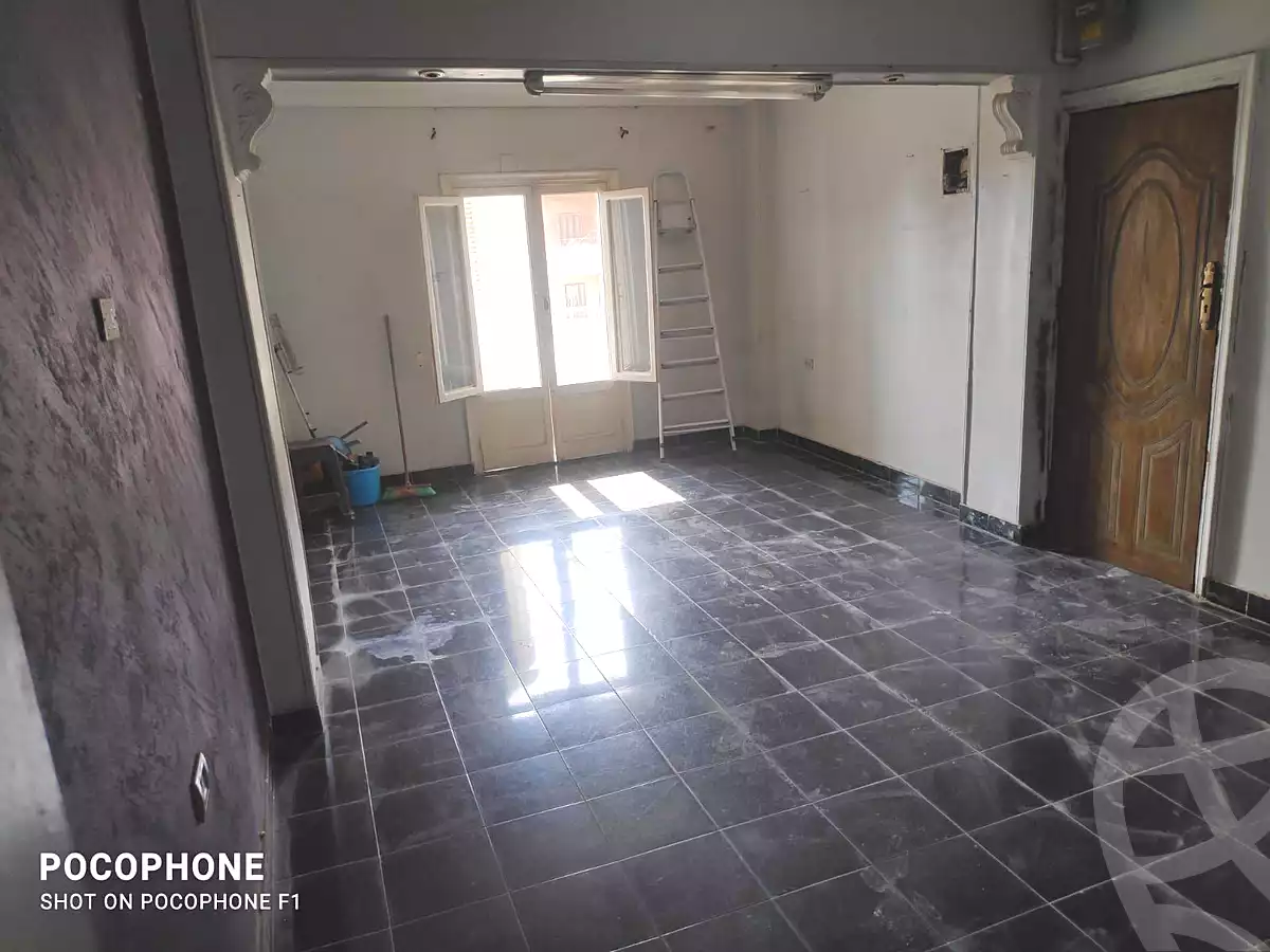 https://aqarmap.com.eg/en/listing/7018939-for-sale-cairo-helwan-mahmoud-khater-st
