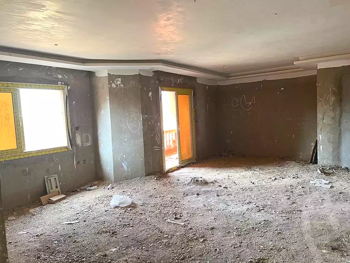 https://aqarmap.com.eg/en/listing/7019572-for-sale-cairo-new-cairo-compounds-zohour-life-compound