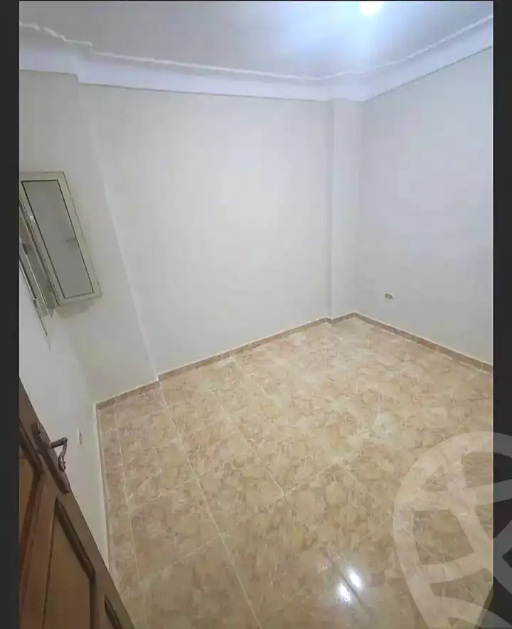 https://aqarmap.com.eg/en/listing/7019692-for-sale-alexandria-al-agamy-el-hanouvel-el-warsha-st
