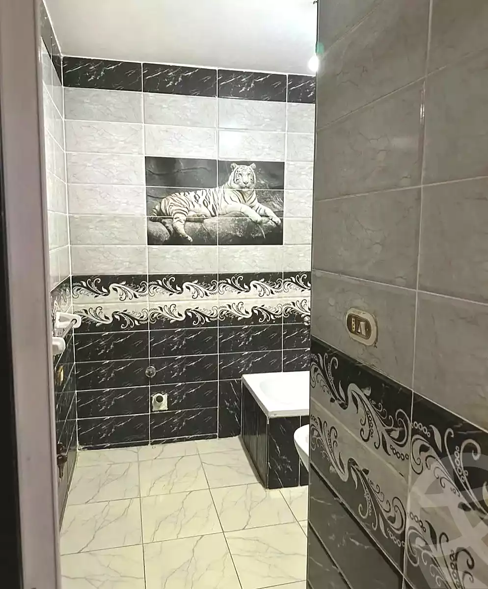 https://aqarmap.com.eg/en/listing/7020142-for-sale-alexandria-al-agamy-el-hanouvel-al-asdakaa-st