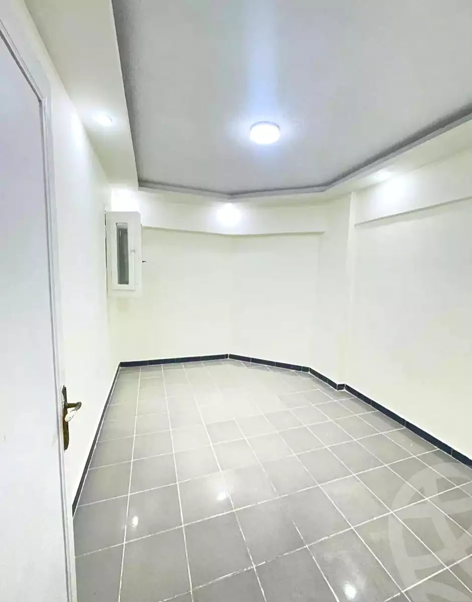 https://aqarmap.com.eg/ar/listing/7020188-for-sale-alexandria-al-agamy-shataa-el-nakheel