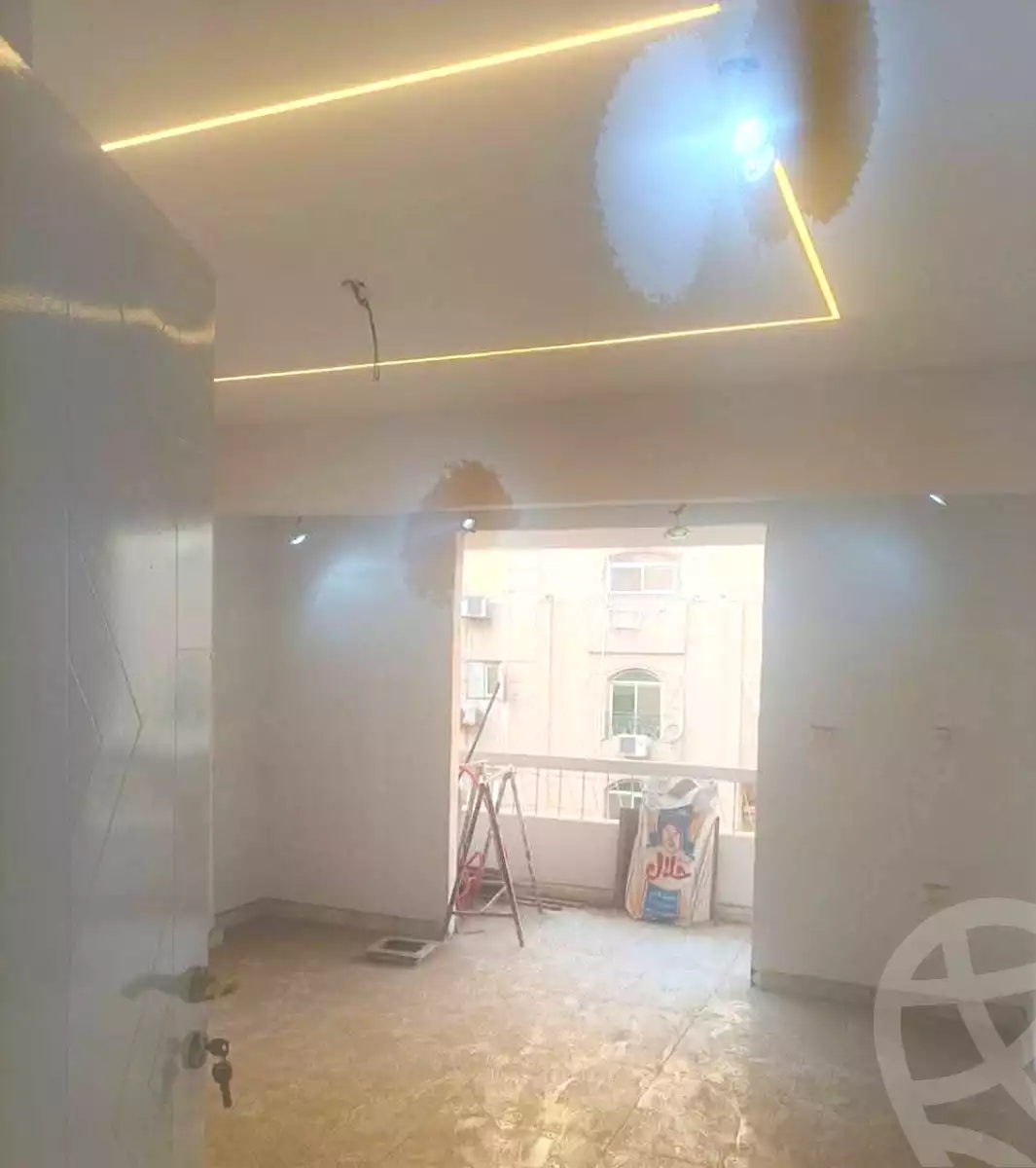 https://aqarmap.com.eg/ar/listing/7020217-for-sale-cairo-el-haram-shareaa-naser-el-thawrah