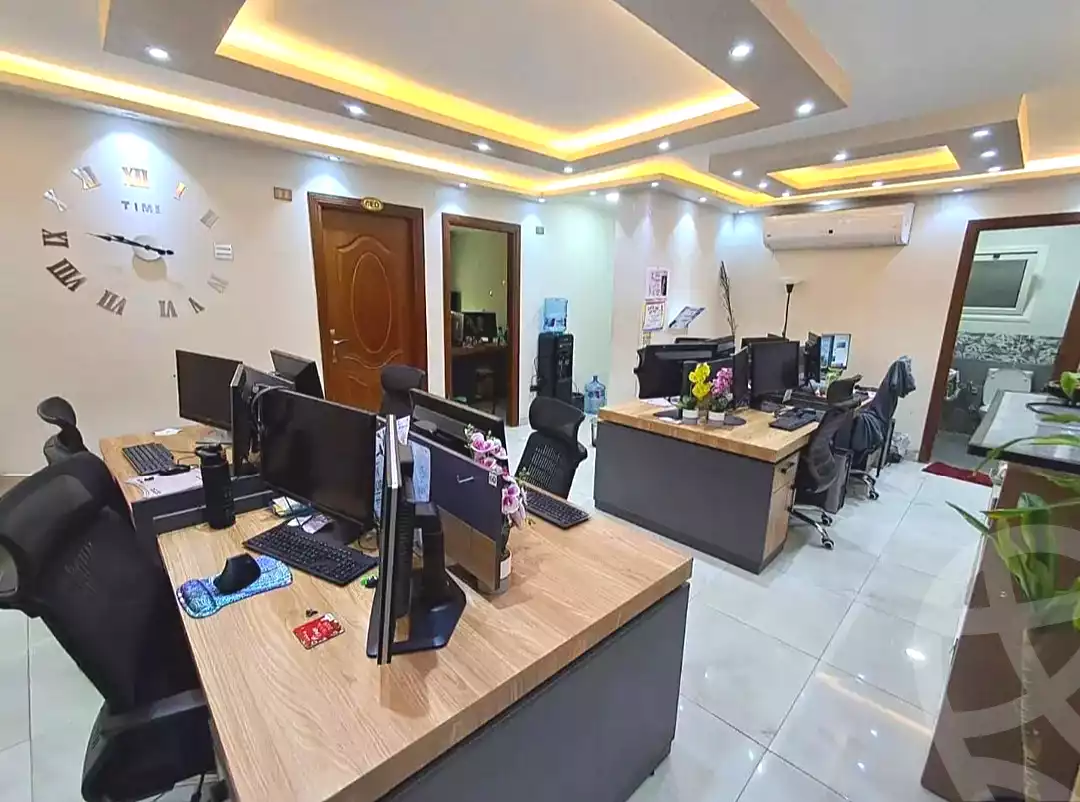 https://aqarmap.com.eg/ar/listing/7020267-for-sale-alexandria-moharram-bey-grin-st