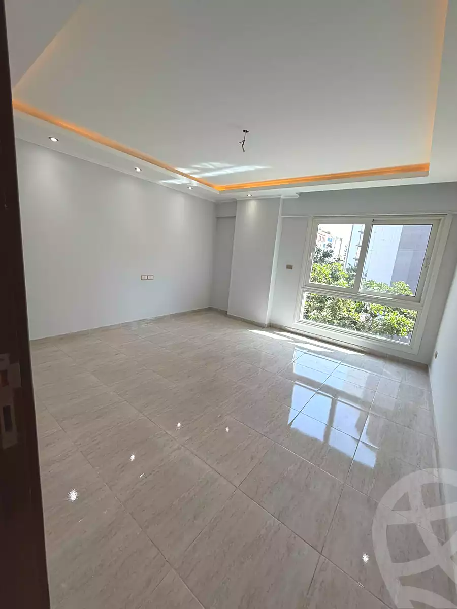 3 BR Apartment in Amorada, photo 2 of 11