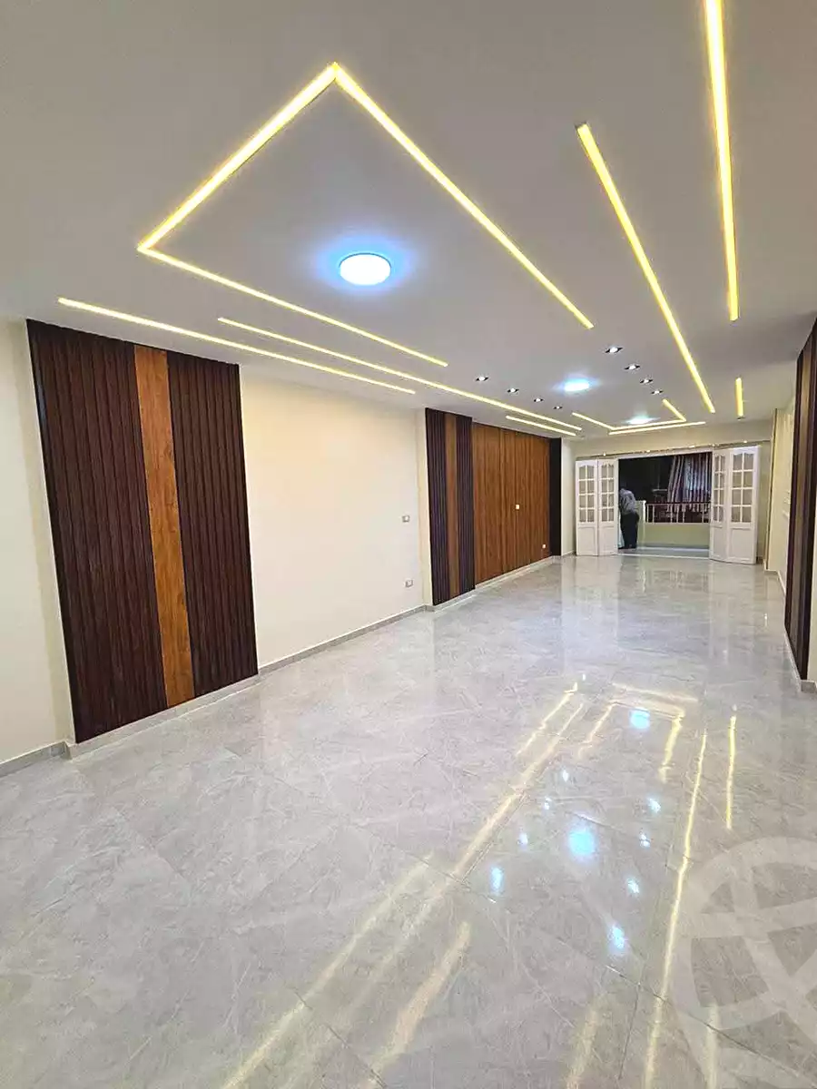 https://aqarmap.com.eg/en/listing/7020544-for-sale-alexandria-sydy-bshr-sydy-bshr-bhry-street-15