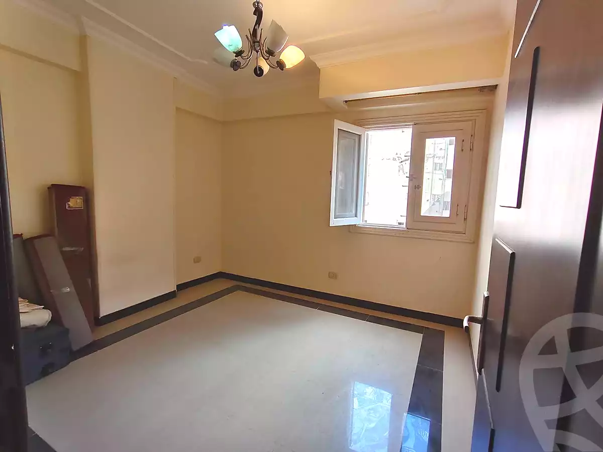 https://aqarmap.com.eg/ar/listing/7021131-for-sale-alexandria-sydy-bshr-sydy-bshr-bhry