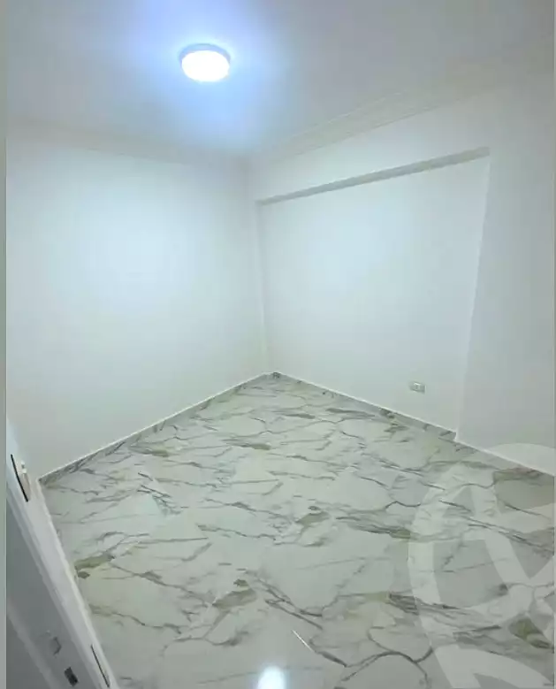 https://aqarmap.com.eg/ar/listing/7021465-for-sale-alexandria-al-agamy-el-kilo-21
