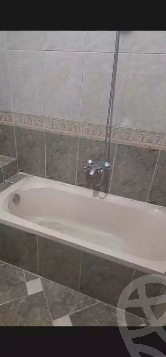 https://aqarmap.com.eg/ar/listing/7021910-for-sale-cairo-helwan-mnshy-yn-hlwn-rael-st