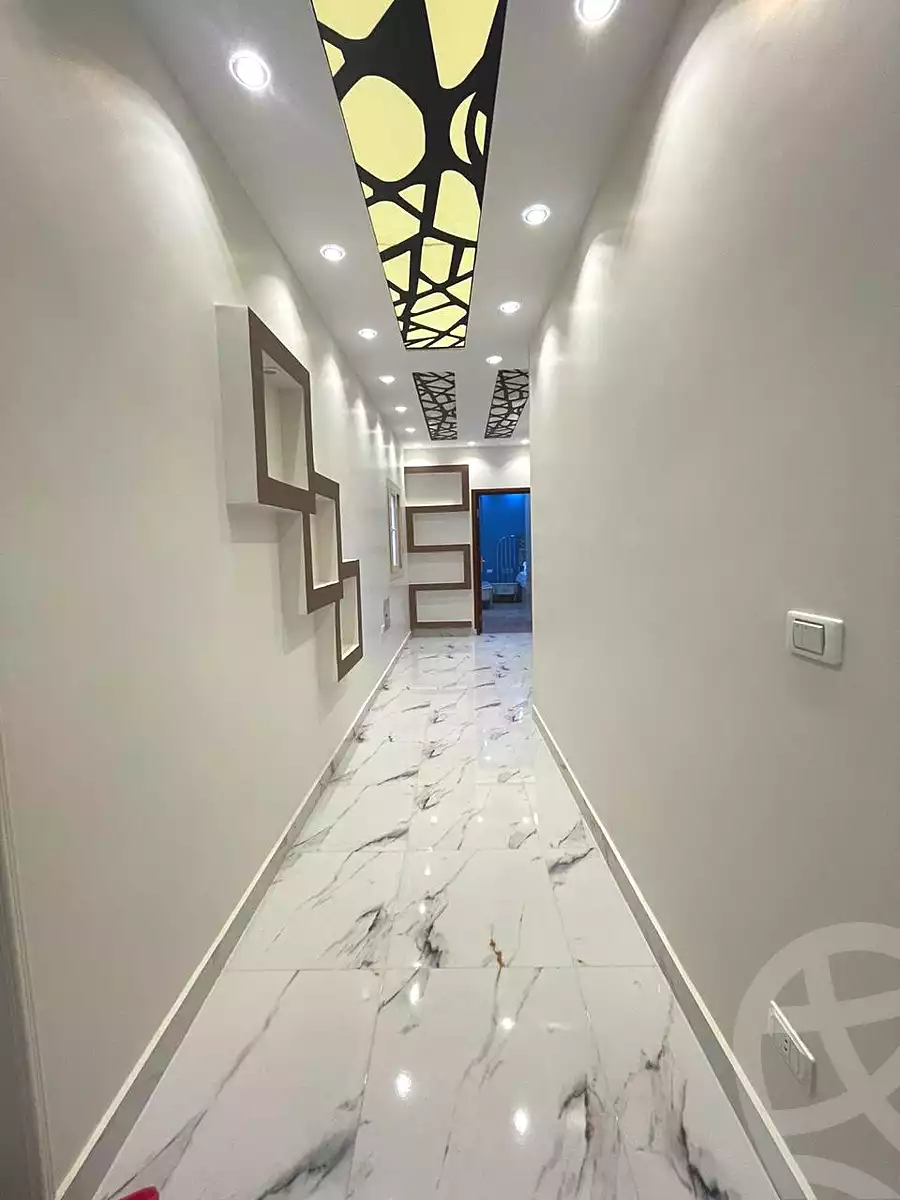 https://aqarmap.com.eg/ar/listing/7022146-for-sale-cairo-6th-of-october-el-ahyaa-neighborhood-3rd-al-hay-al-thalith-st