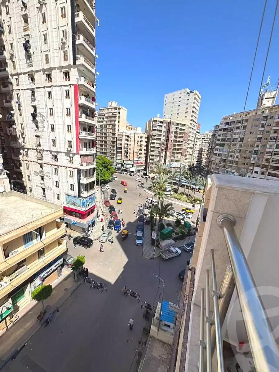 https://aqarmap.com.eg/ar/listing/7023210-for-sale-alexandria-sydy-bshr-sydy-bshr-bhry-khalil-hamada-st