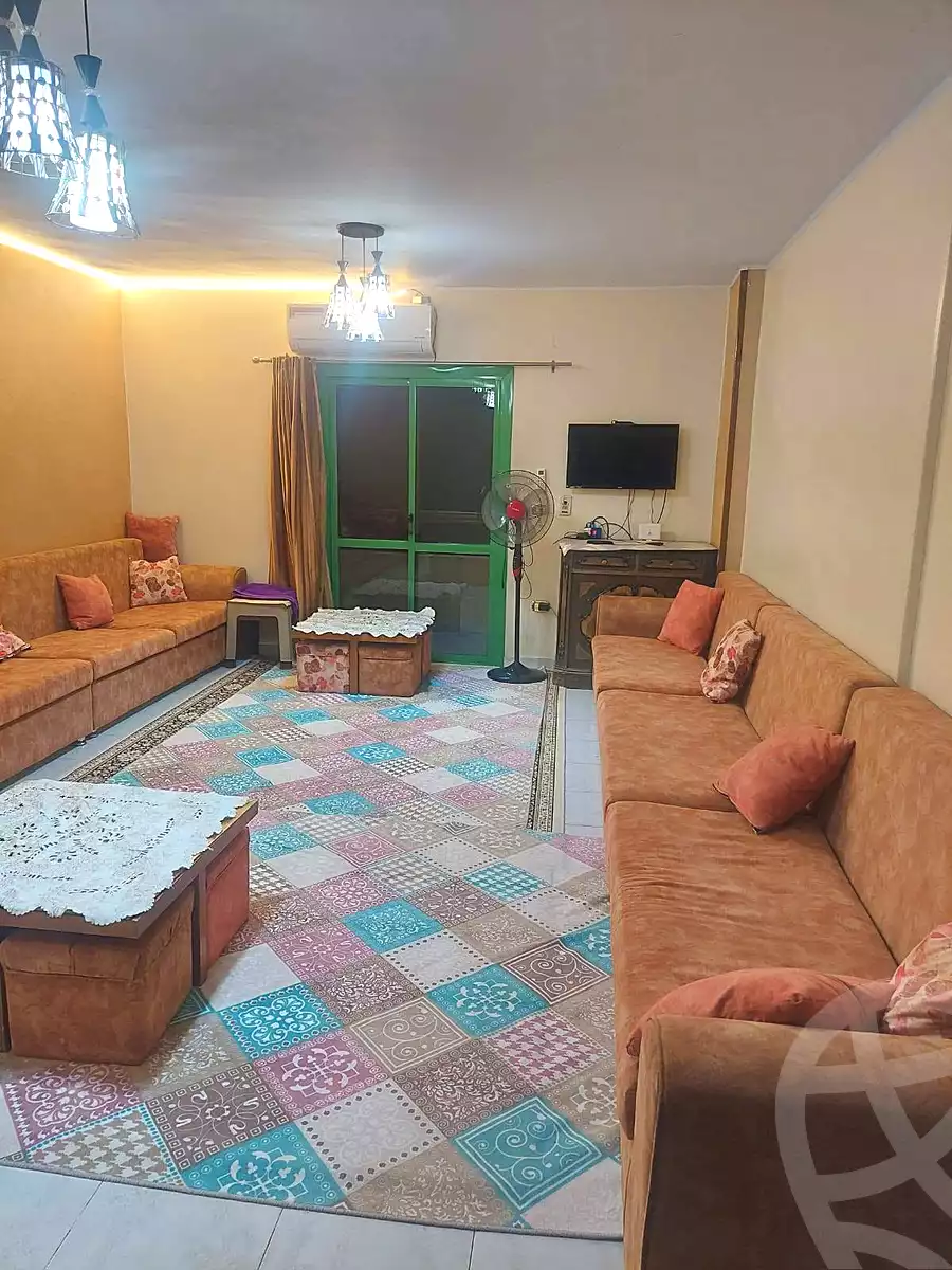 https://aqarmap.com.eg/ar/listing/7023267-for-sale-cairo-helwan-ahmed-enci-st