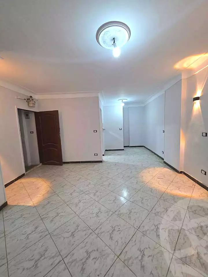 https://aqarmap.com.eg/ar/listing/7023268-for-sale-alexandria-sydy-bshr-sydy-bshr-bhry-gamal-abd-el-nasir-st