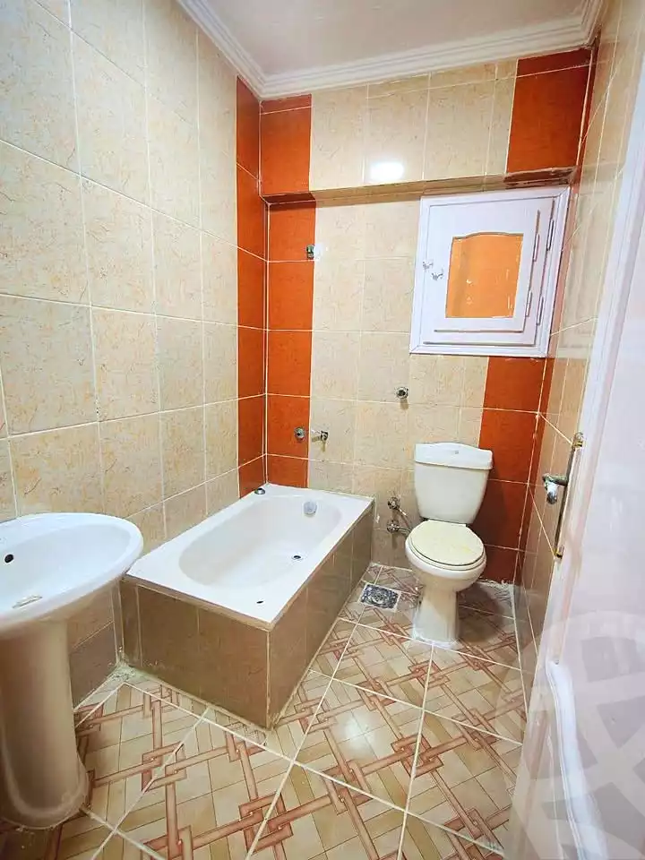 https://aqarmap.com.eg/ar/listing/7023286-for-sale-alexandria-al-agamy-shataa-el-nakheel