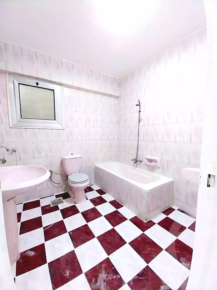 https://aqarmap.com.eg/ar/listing/7023327-for-sale-alexandria-al-agamy-shataa-el-nakheel