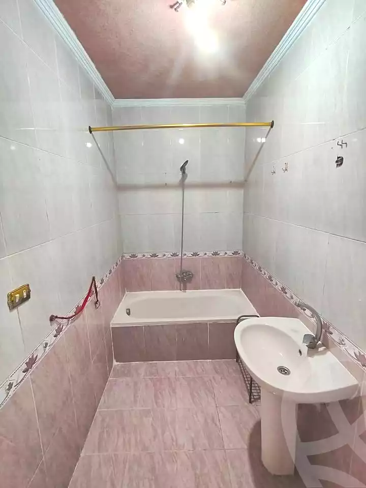 https://aqarmap.com.eg/en/listing/7023407-for-sale-alexandria-sydy-bshr-sydy-bshr-bhry-gamal-abd-el-nasir-st