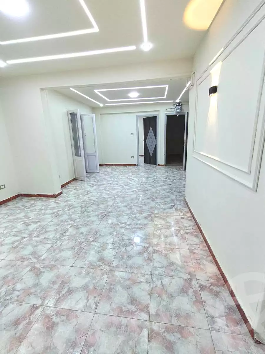 https://aqarmap.com.eg/ar/listing/7023475-for-sale-alexandria-miami-45-street