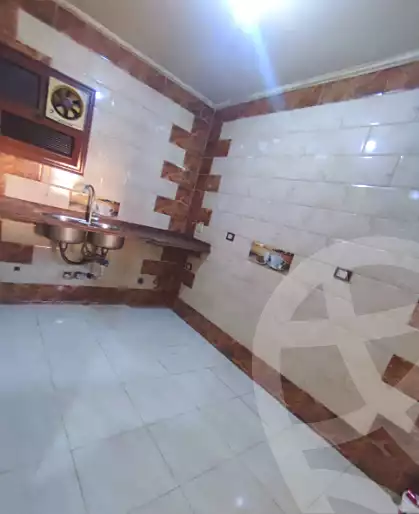 https://aqarmap.com.eg/ar/listing/7023863-for-sale-cairo-faisal-kafr-tohormos-queen-nazli-st