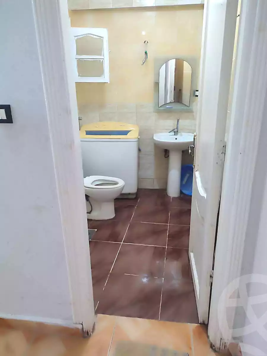 https://aqarmap.com.eg/ar/listing/7023936-for-sale-alexandria-al-agamy-lbytsh-shahr-al-assal-st