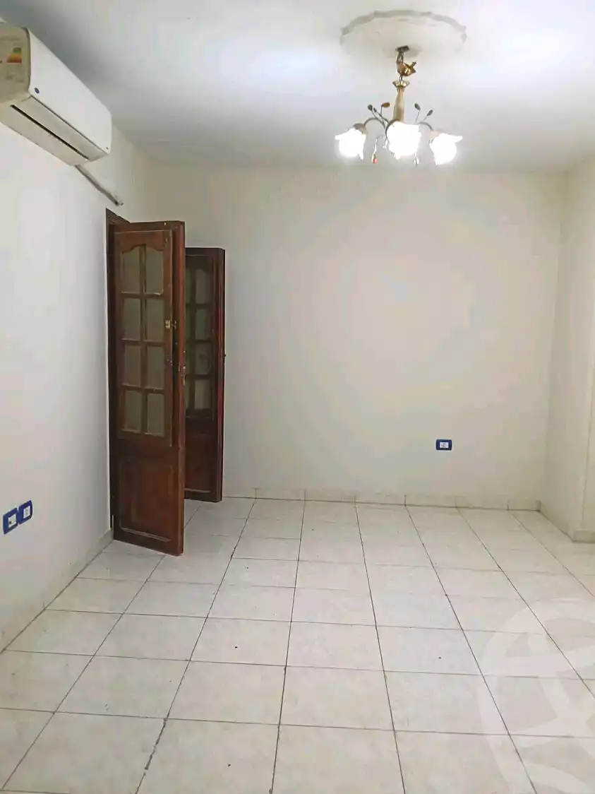 https://aqarmap.com.eg/ar/listing/7024226-for-rent-cairo-ain-shams-jsr-lswys