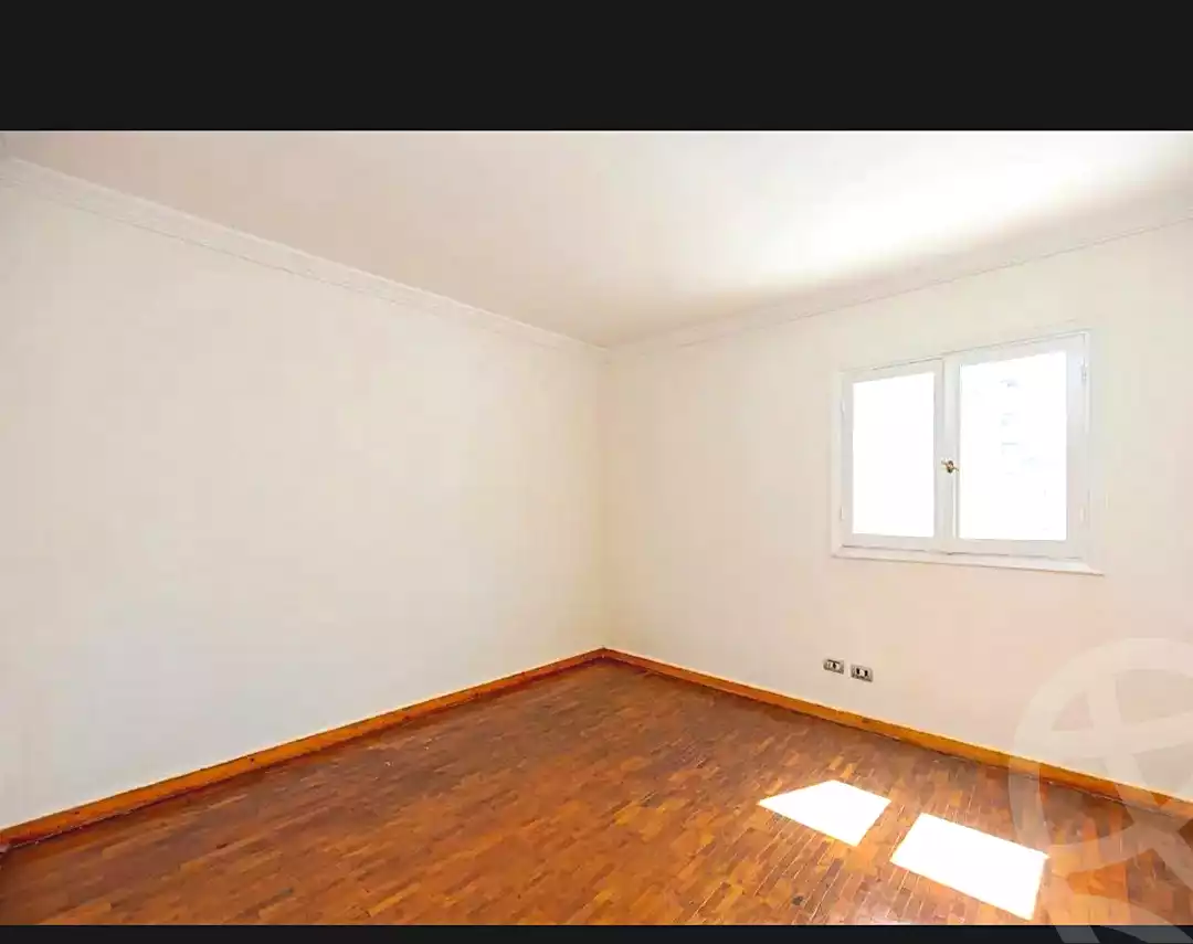 https://aqarmap.com.eg/ar/listing/7025040-for-sale-alexandria-ganaklis