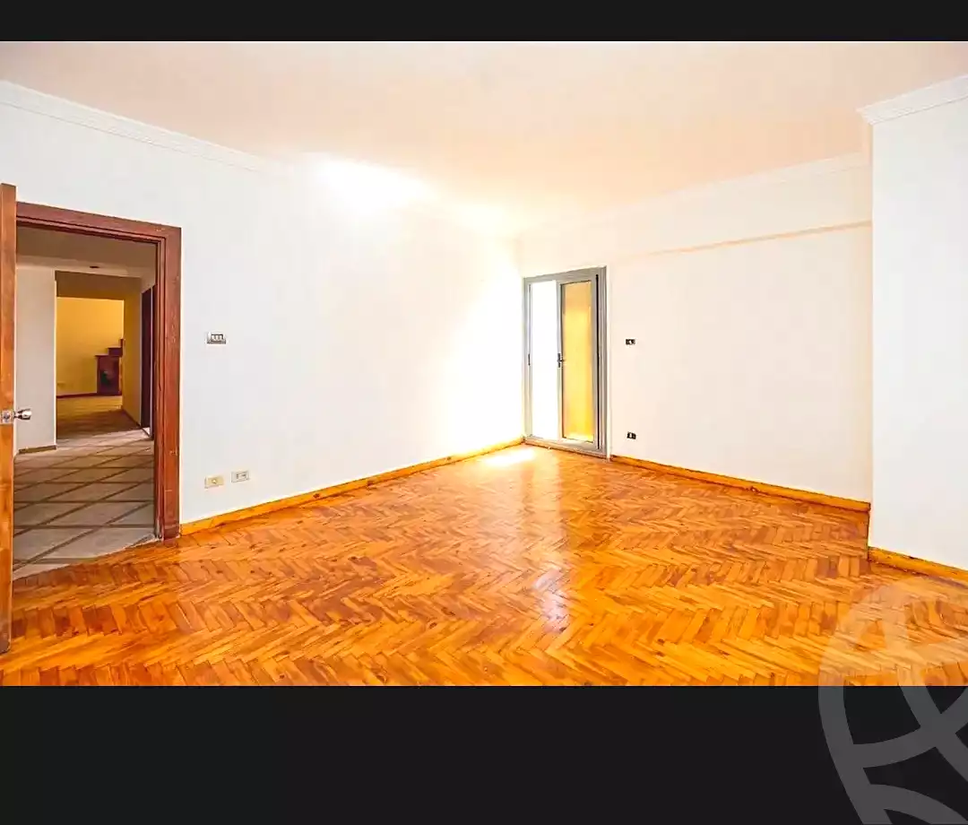https://aqarmap.com.eg/ar/listing/7025040-for-sale-alexandria-ganaklis