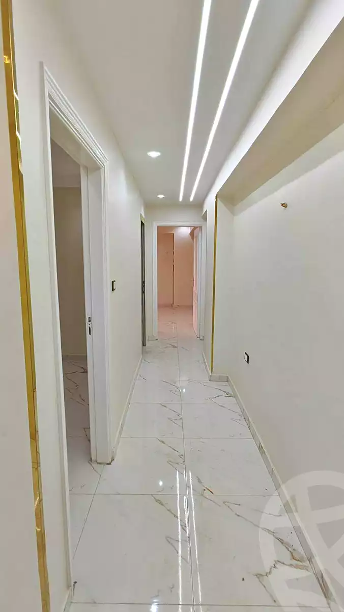 https://aqarmap.com.eg/ar/listing/7025133-for-rent-cairo-helwan-mostafa-fahmy-st
