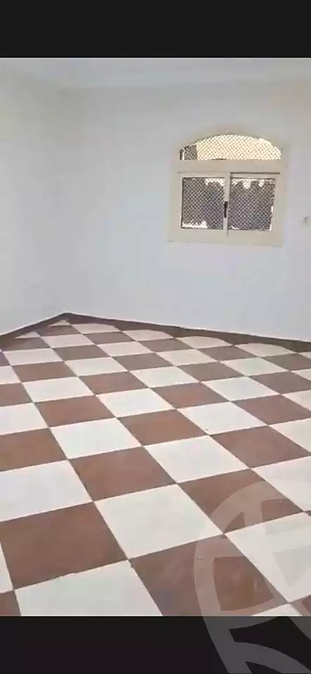 https://aqarmap.com.eg/en/listing/7025211-for-sale-cairo-helwan-el-shareaa-el-sharby-st