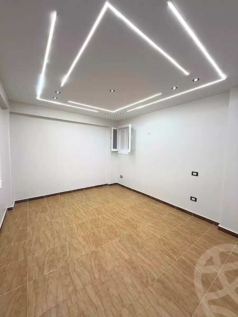 https://aqarmap.com.eg/ar/listing/7025245-for-sale-alexandria-el-asafra-l-sfr-bhry
