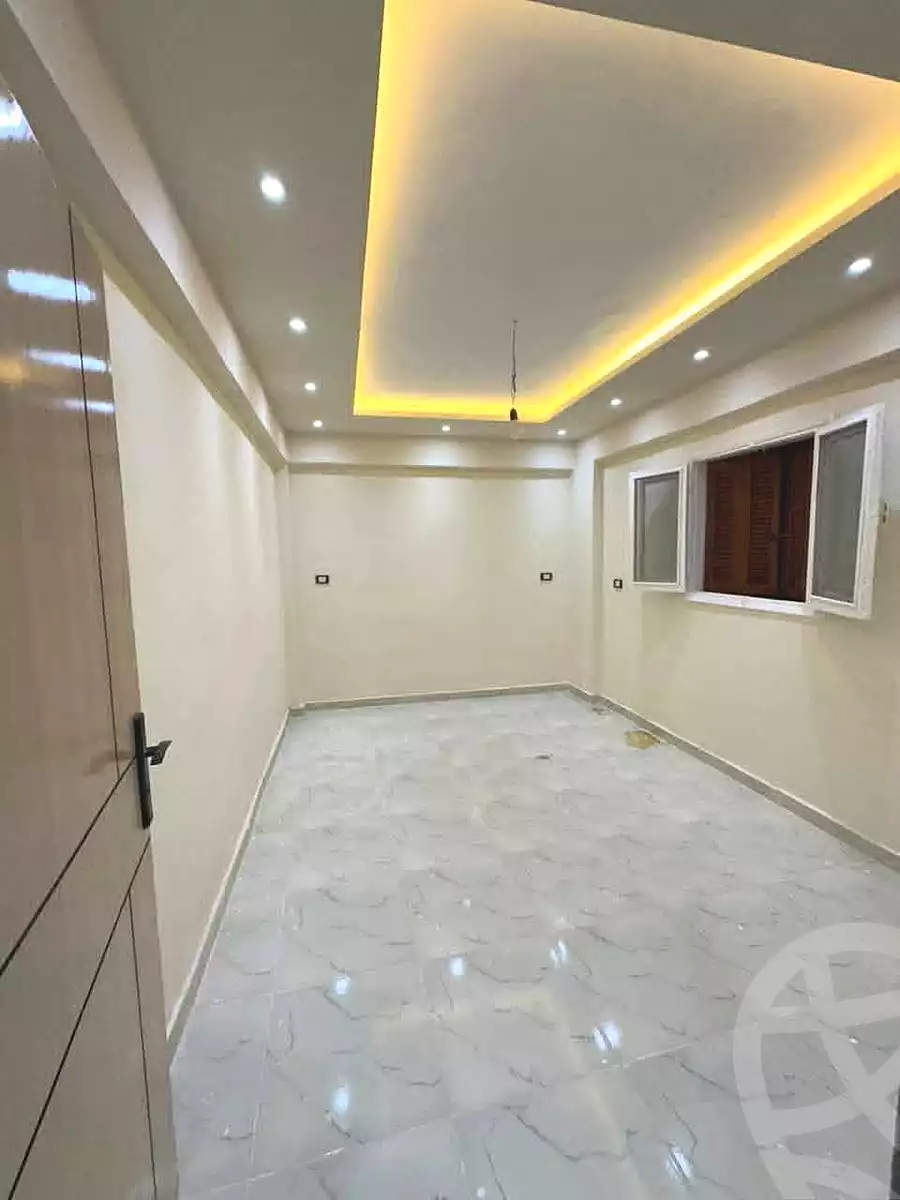 https://aqarmap.com.eg/ar/listing/7025319-for-sale-alexandria-al-agamy-lbytsh-qased-kareem-st