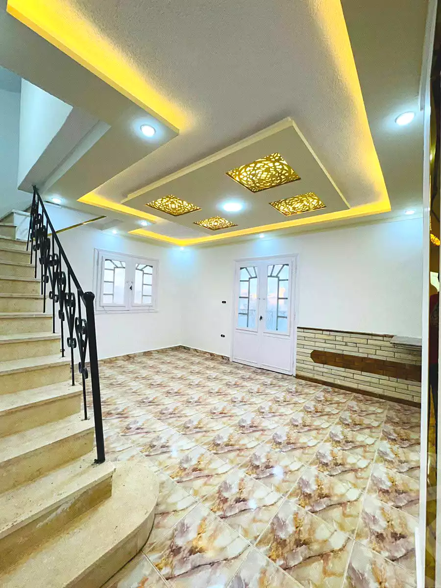 https://aqarmap.com.eg/ar/listing/7025420-for-sale-alexandria-al-agamy-shataa-el-nakheel
