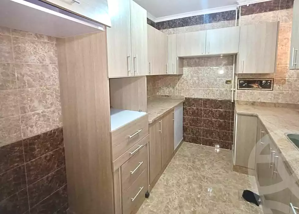 https://aqarmap.com.eg/ar/listing/7025498-for-sale-alexandria-lsywf-lsywf-bhry
