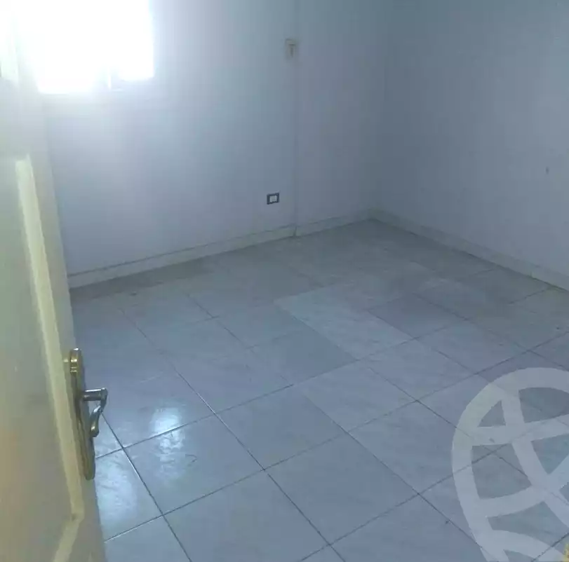 https://aqarmap.com.eg/ar/listing/7025524-for-rent-alexandria-lsywf-mostafa-kamel-st