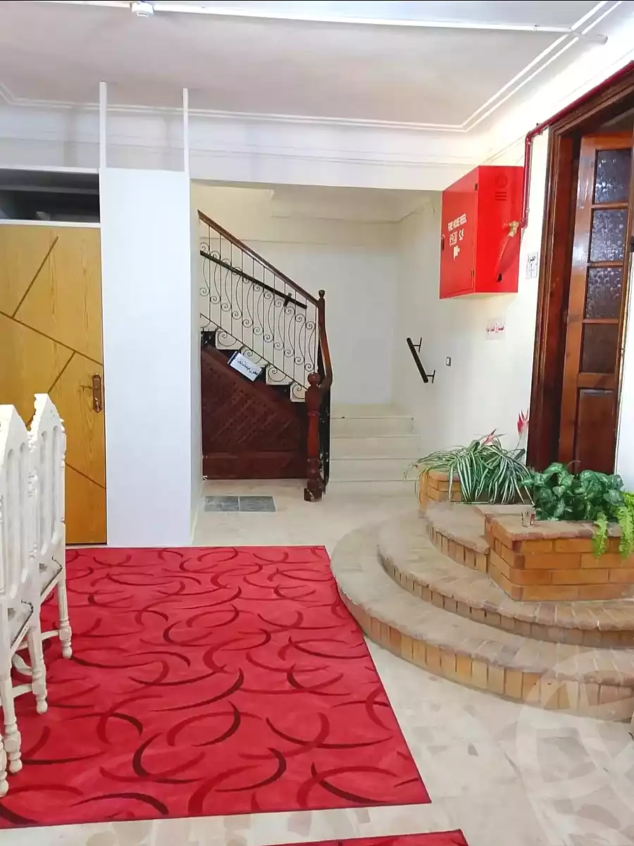 https://aqarmap.com.eg/ar/listing/7026760-for-rent-alexandria-al-agamy-lbytsh