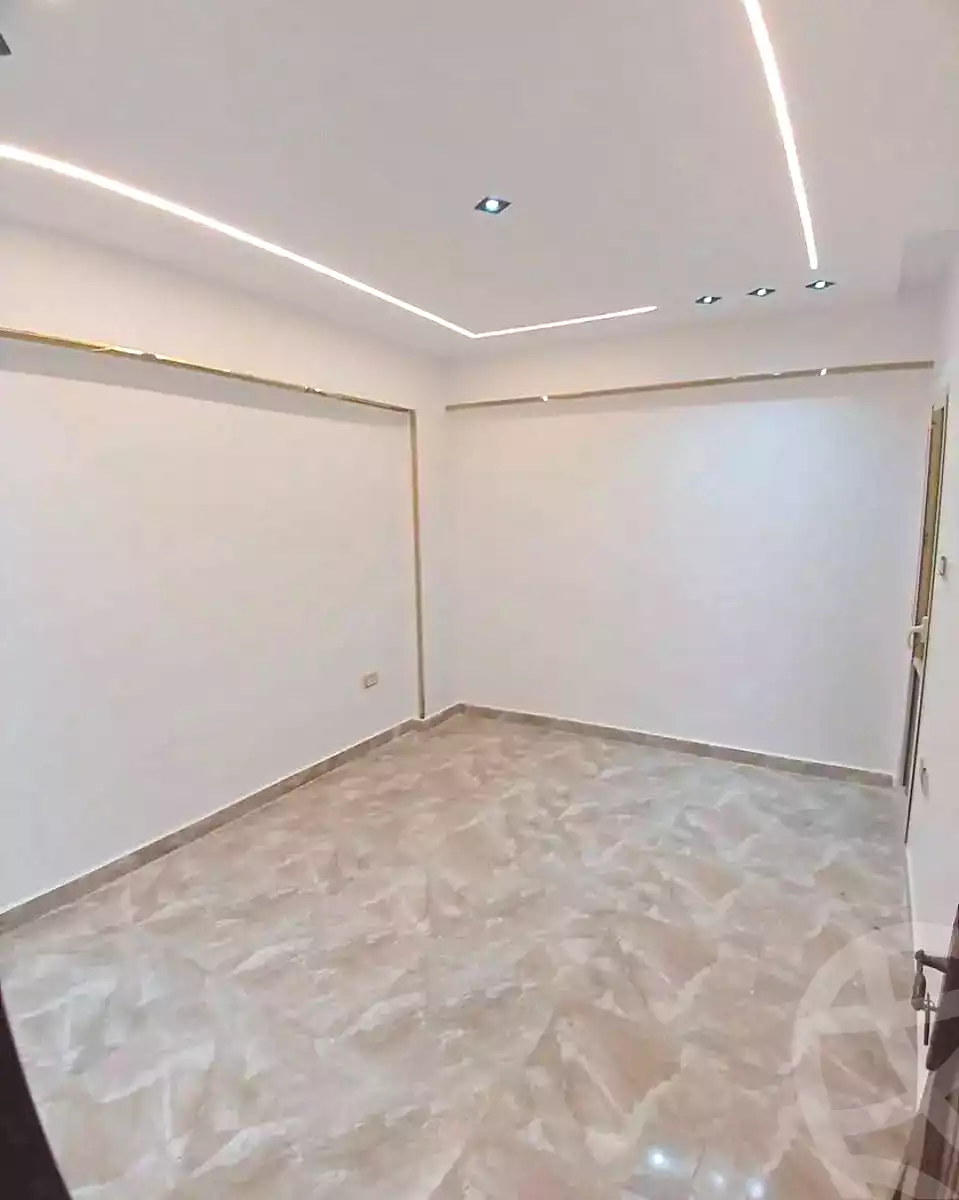 https://aqarmap.com.eg/ar/listing/7026788-for-sale-alexandria-al-agamy-lbytsh-bianchiii