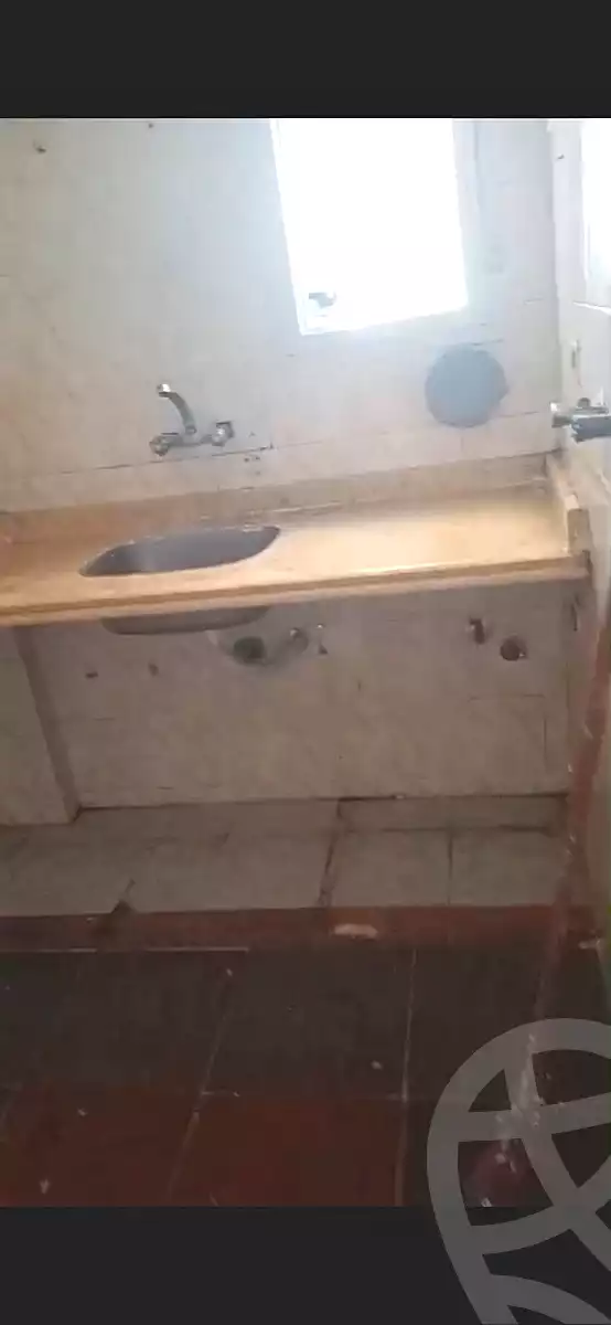 https://aqarmap.com.eg/ar/listing/7026945-for-sale-alexandria-al-agamy-el-hanouvel-el-zahraa-city-st