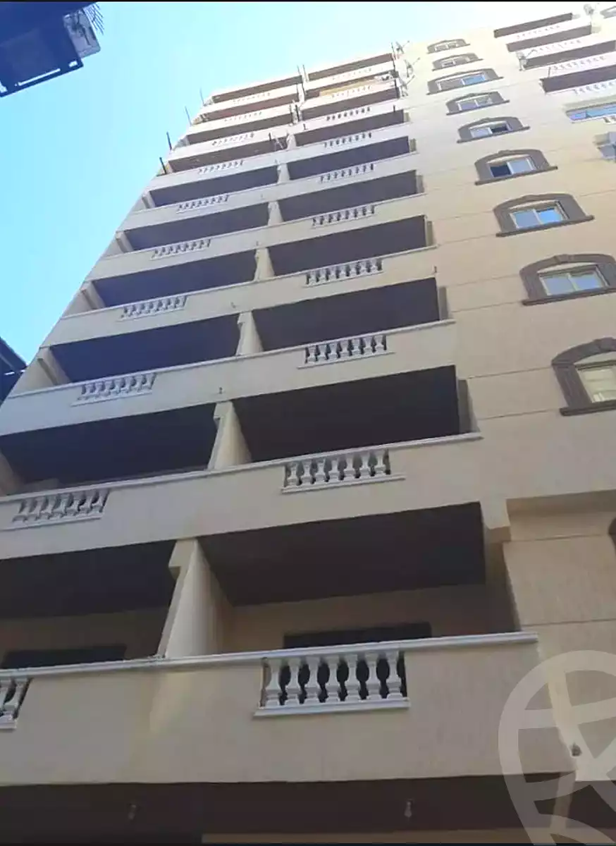 https://aqarmap.com.eg/ar/listing/7027244-for-sale-alexandria-al-agamy-el-kilo-21