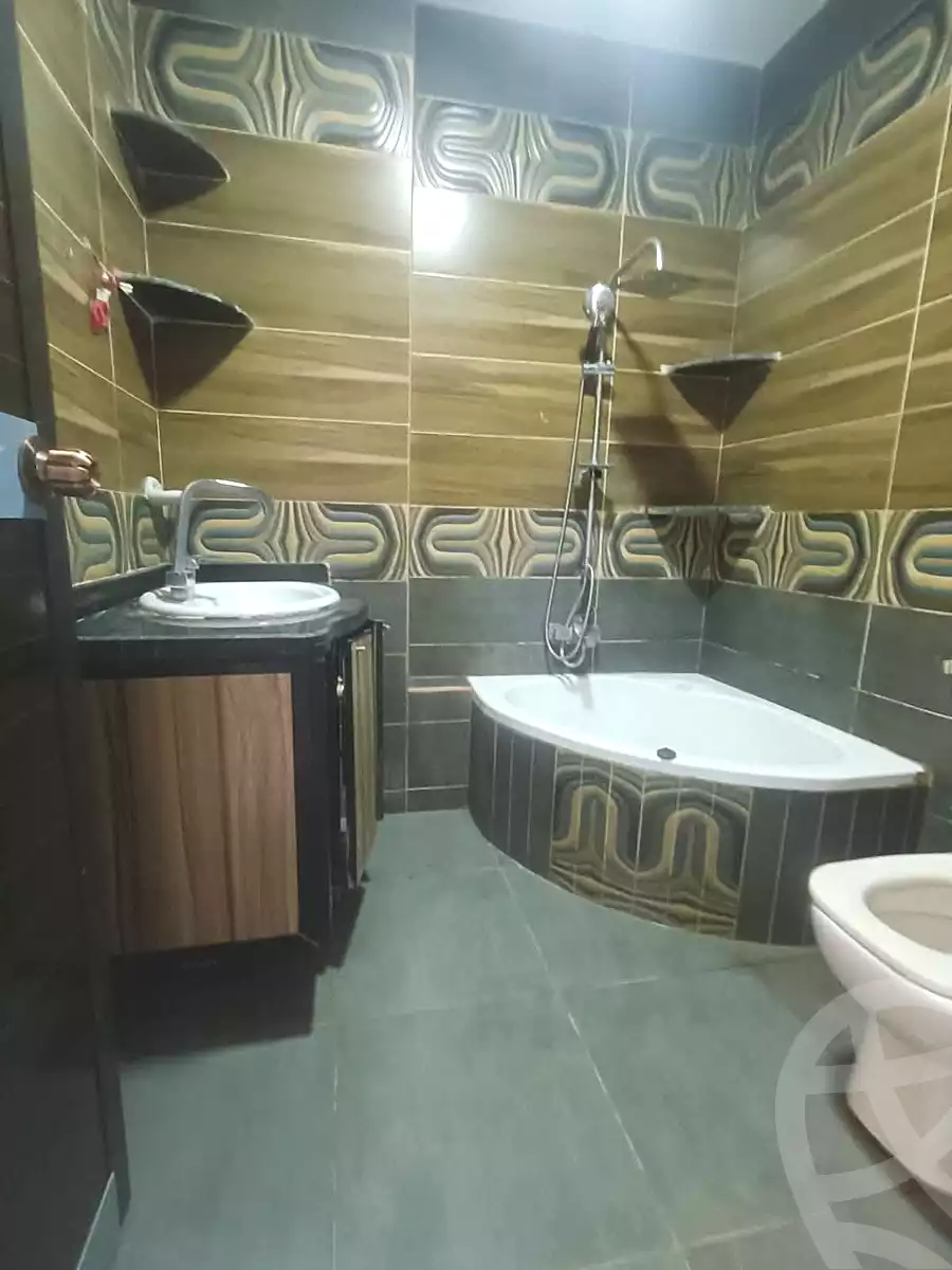 https://aqarmap.com.eg/en/listing/7027712-for-rent-alexandria-al-agamy-lbytsh