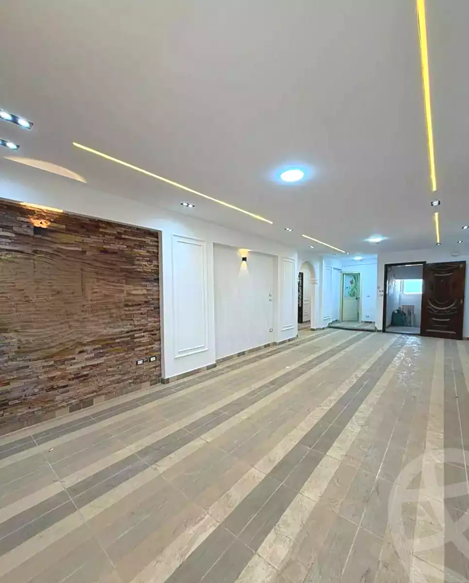 https://aqarmap.com.eg/ar/listing/7028644-for-sale-alexandria-al-agamy-lbytsh-el-reyad-st