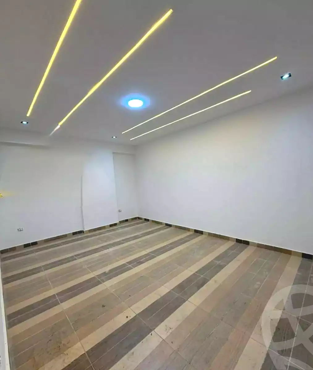 https://aqarmap.com.eg/ar/listing/7028644-for-sale-alexandria-al-agamy-lbytsh-el-reyad-st