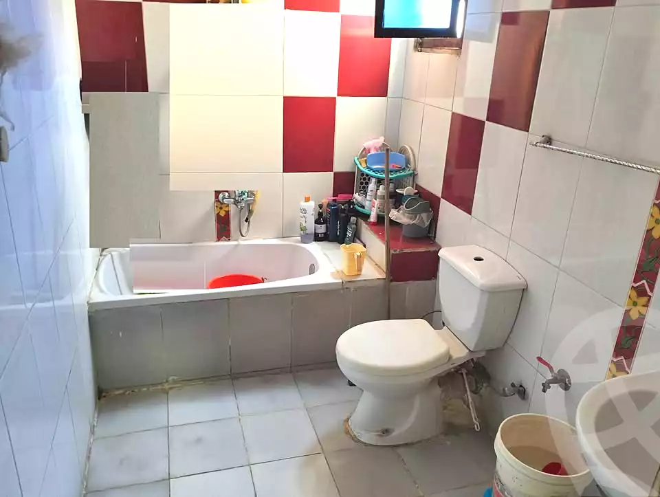 https://aqarmap.com.eg/en/listing/7025172-for-sale-cairo-helwan-el-shareaa-el-sharby-st