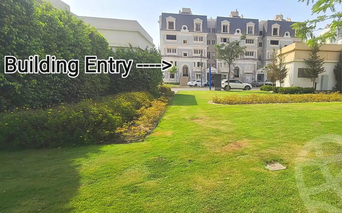 https://aqarmap.com.eg/ar/listing/7029418-for-sale-cairo-new-cairo-compounds-mountain-view-hyde-park