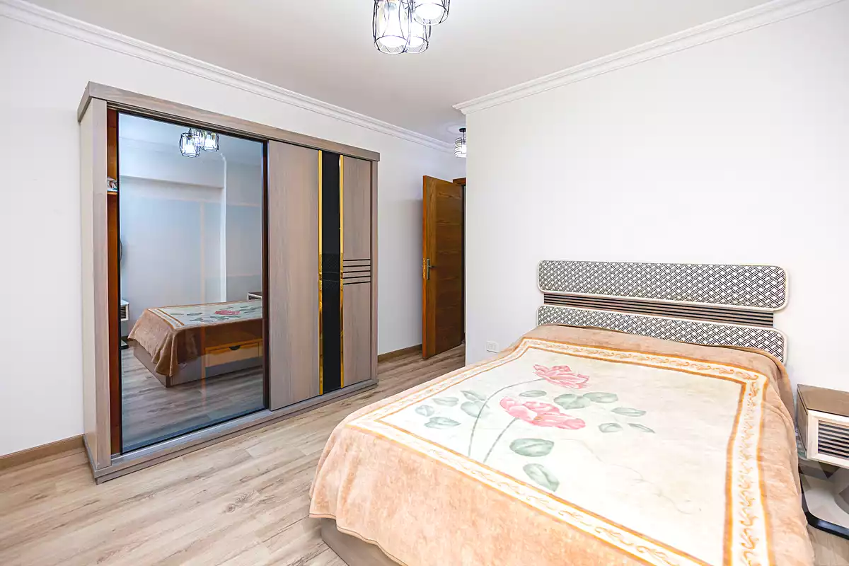 https://aqarmap.com.eg/ar/listing/7029677-for-rent-alexandria-al-mamoura-el-nasr-st