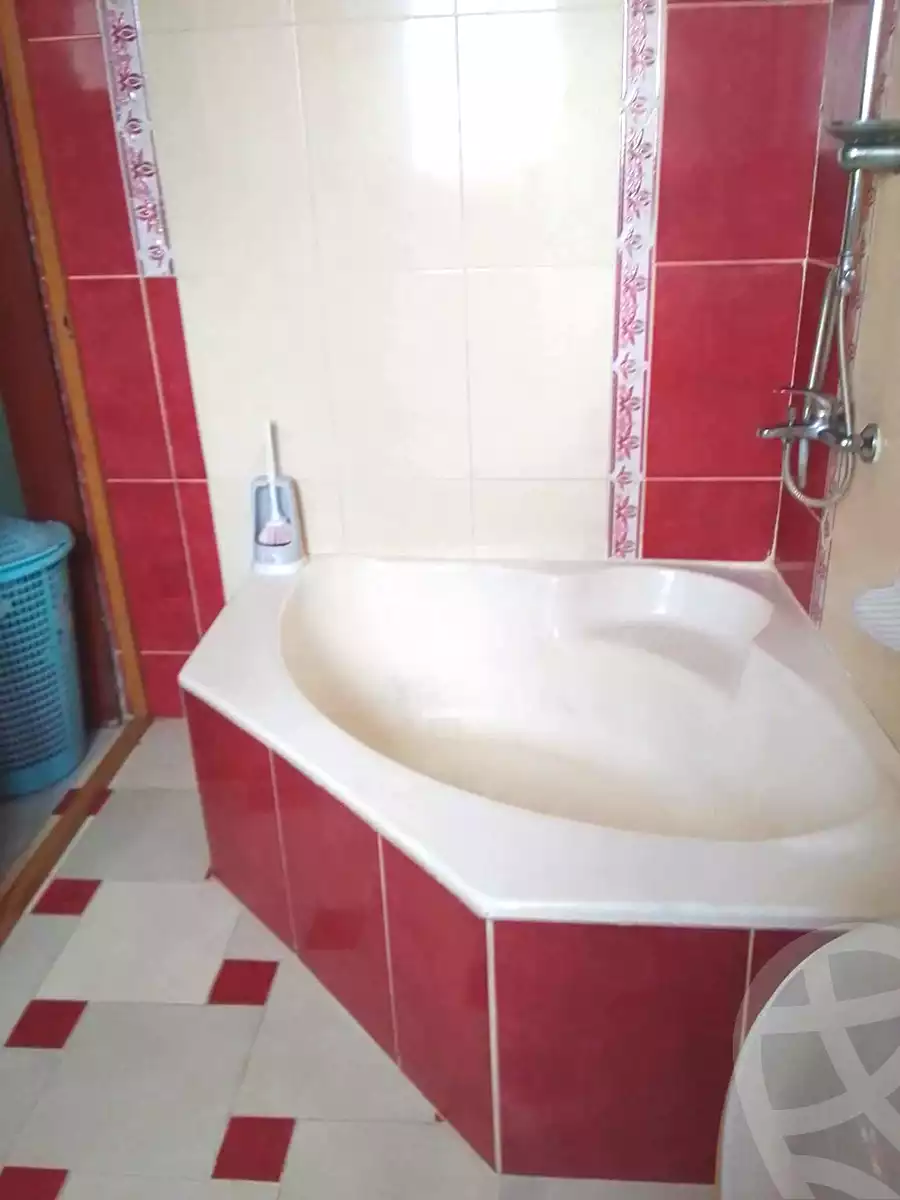 https://aqarmap.com.eg/en/listing/7030633-for-sale-alexandria-al-agamy-lbytsh-shahr-al-assal-st