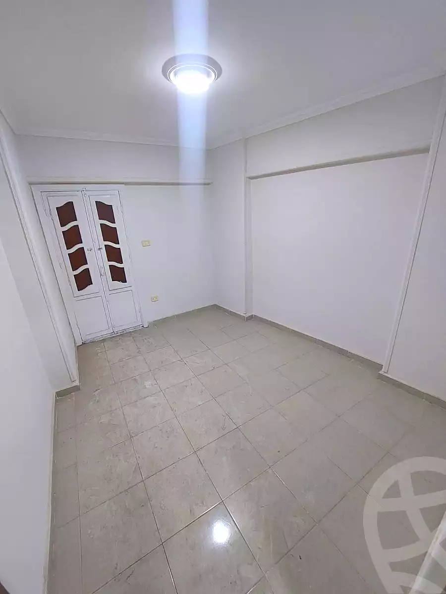 https://aqarmap.com.eg/ar/listing/7030656-for-sale-alexandria-sydy-bshr-sydy-bshr-bhry-shr-mhmd-njyb