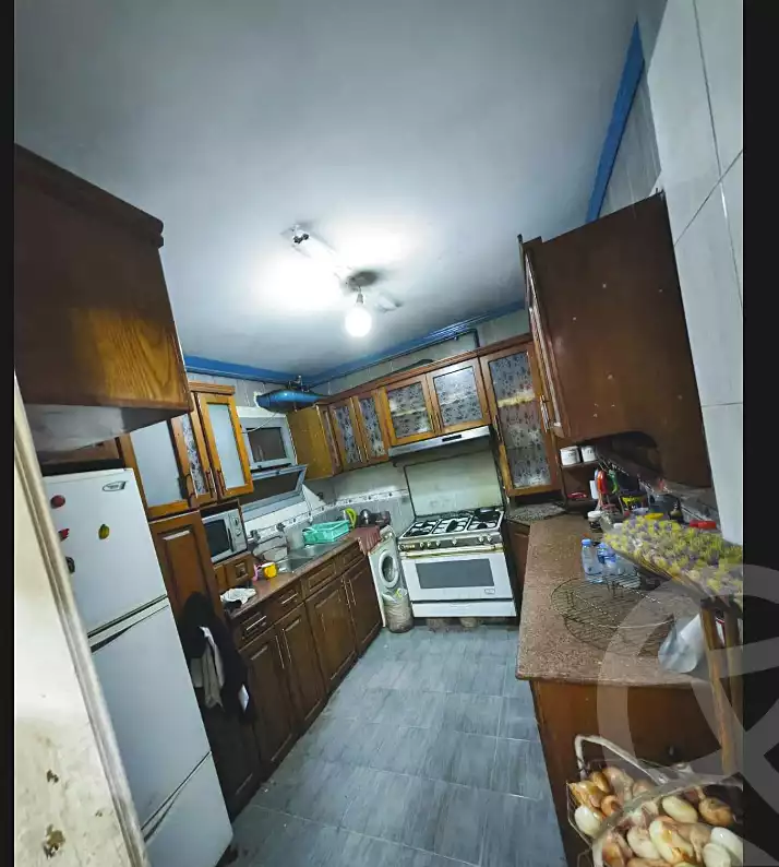 https://aqarmap.com.eg/en/listing/7030725-for-sale-cairo-helwan-helwan-el-sharkeya-borhan-st