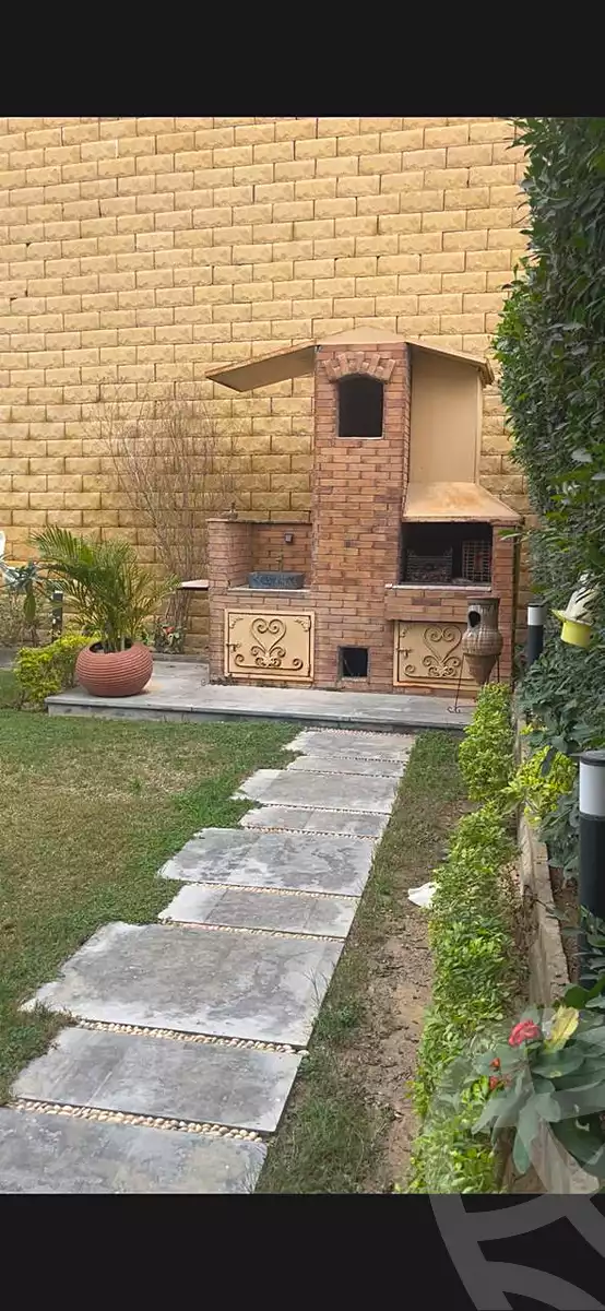 https://aqarmap.com.eg/ar/listing/7030808-for-sale-cairo-el-sheikh-zayed-city-compounds-el-khamayel