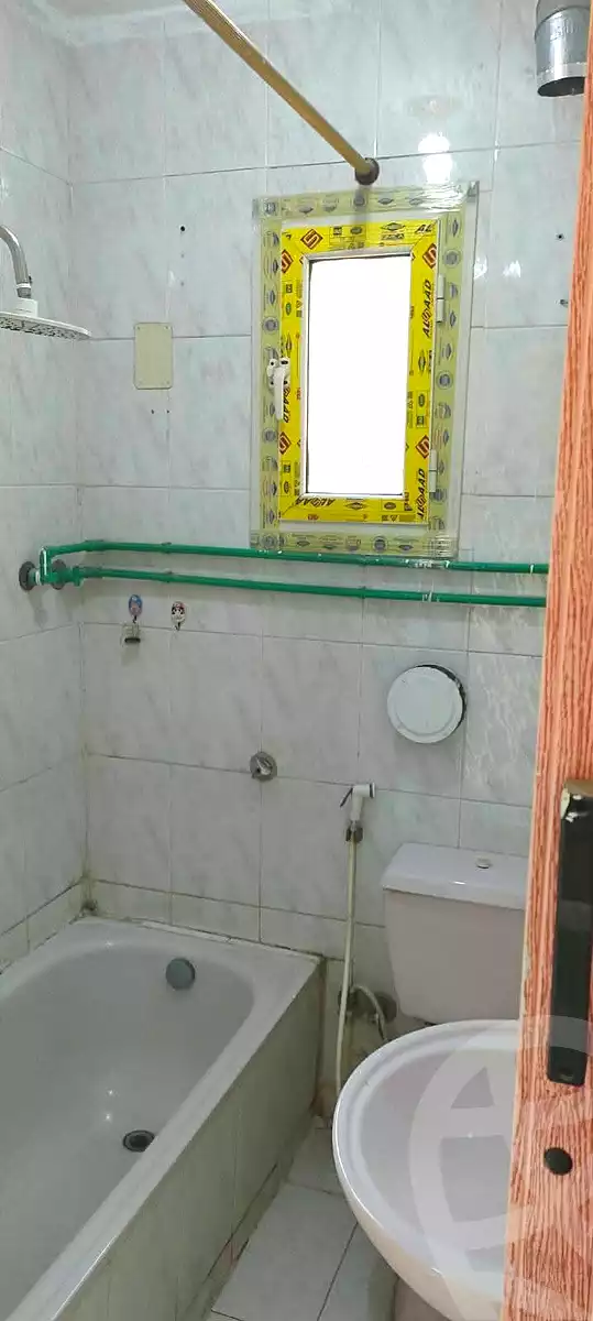 https://aqarmap.com.eg/ar/listing/7031007-for-rent-cairo-ain-shams-yn-shms-lgrby