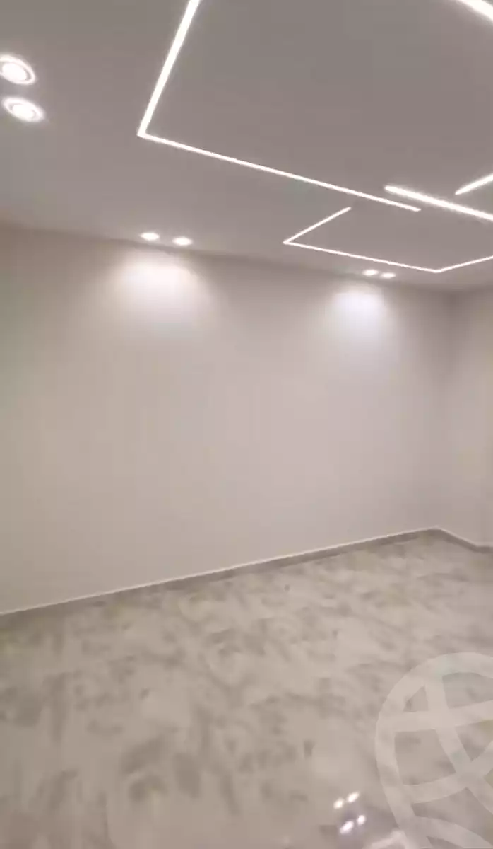 https://aqarmap.com.eg/ar/listing/7031481-for-sale-alexandria-al-agamy-bw-ywsf